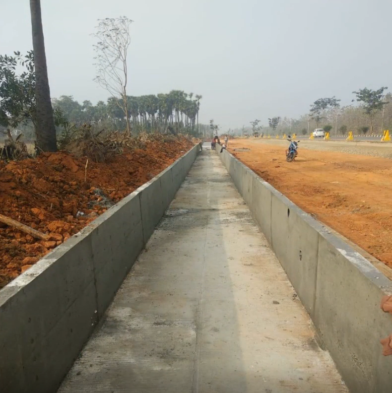 Highway Project Median Drain OSEPL NH2 Bypass Tejas Infrastructure
